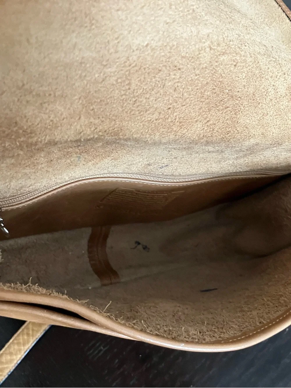 Vintage Coach City Bag 9790 British Tan Glove Tanned Leather Crossbody USA